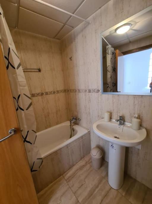 Beautiful Apartment With Patio Torrevieja Exterior foto